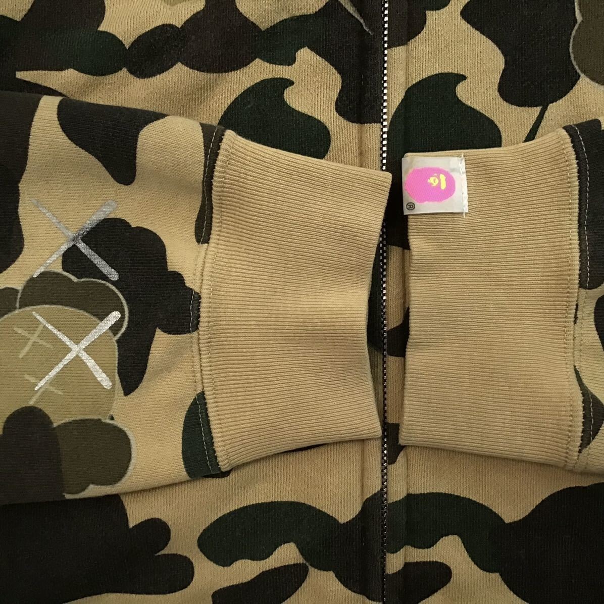 BAPE × kaws bendy 1st camo yellow full zip hoodie ladies A Bathing