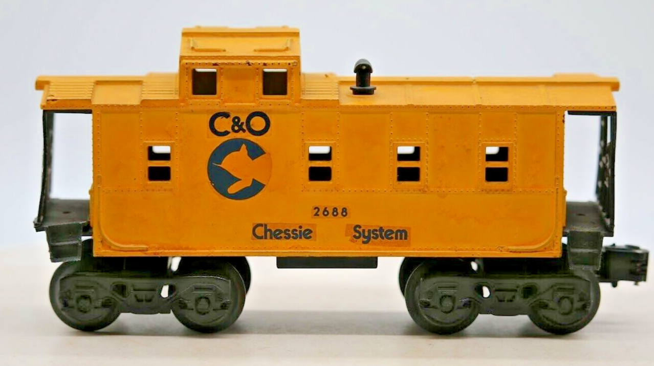 Lionel Chessie C&O #2688 Yellow O Gauge Caboose 1:48 Scale Custom Painted