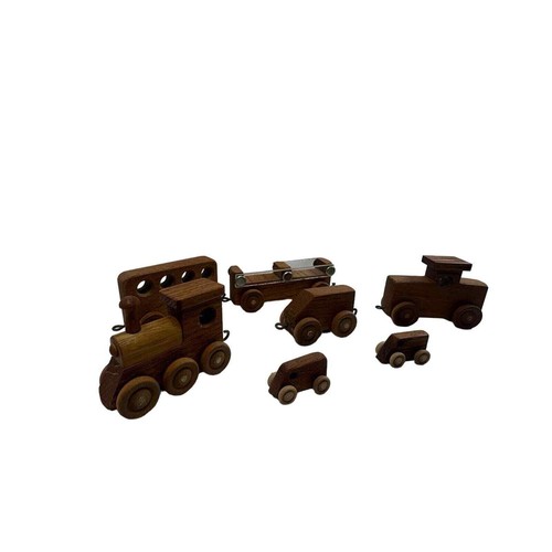 Wooden Train Set Toy - 7 Piece Vintage Style Locomotive & Cars - Picture 4 of 23