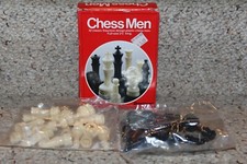 Pressman Chess Men 32 Staunton Plastic Pieces Full-size 2 5/8” King