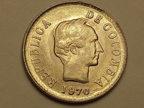1970- Colombia 20 Centavos Coin. UNC. - Picture 2 of 8