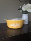 Vintage Pyrex Butterfly Gold Daisy Casserole Dish w Lid 472-B 750 ml