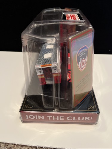 CODE 3 FDNY Rescue 1 New York Fire Die-cast #12703 New - Picture 4 of 8
