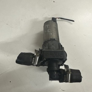Zusatzwasserumpe BMW 320d DPF Touring Bj 2008 1995 CCM 130 KW