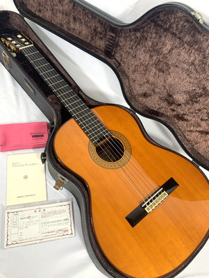 YAMAHA GC-50 Grand Concert 1994 Solid Spruce Top Rosewood