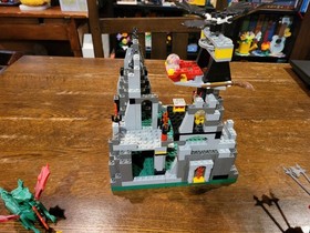 Lego Fright Knights 6087 6037 100% complete w/ instructions Witch's Manor + Ship