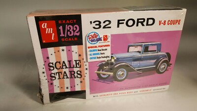 AMT Scale Stars 1932 '32 Ford V-8 Coupe 1/32 Scale Model Kit AMT1181/12 