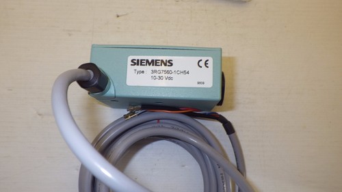SIEMENS 3RG7560-1CH54 COLOR MARK SENSOR DC PNP CABLE PROXIMITY SWITCH NIB - Picture 5 of 6