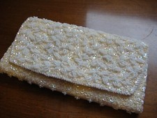 VINTAGE IVORY SILK SEQUIN BEADED EVENING BAG CLUTCH MADE IN HONG KONG ESTATE