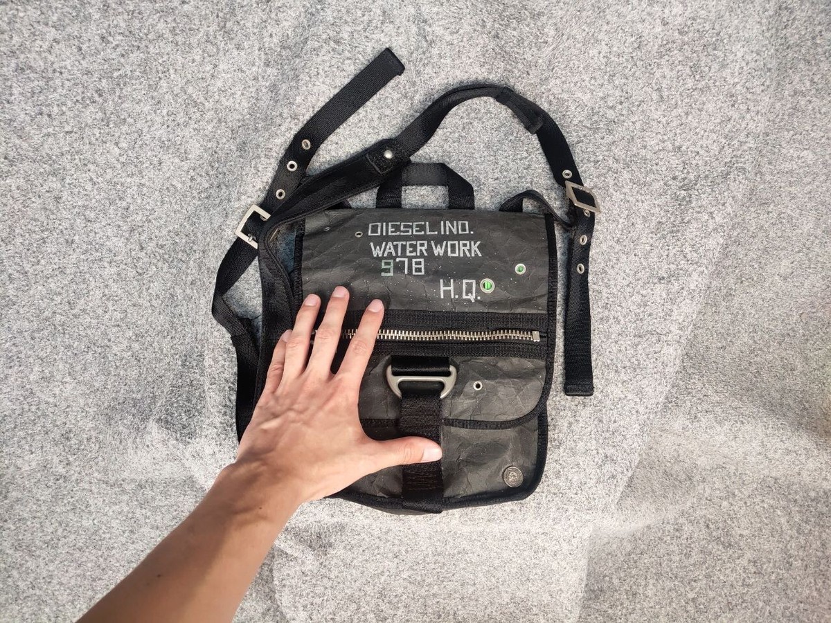 Diesel Paper Bag Zip Logo Black Archive Crossbody Bag Y2K Diesel Paper Bag Zip Logo Black Archive Crossbody Bag Y2K
