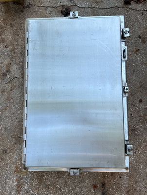 HOFFMAN A-24H1608SSLP Wall Mount TYPE 4X NEMA Enclosure 24x16x8'' 304 Stainless