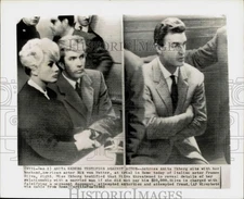 1963 Press Photo Anita Ekberg & husband at trial for Franco Silva, Italy
