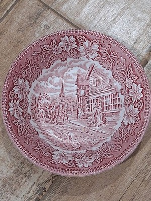 Royal Tudor Ware COACHING TAVERNS Dessert Bowl In Red And White 