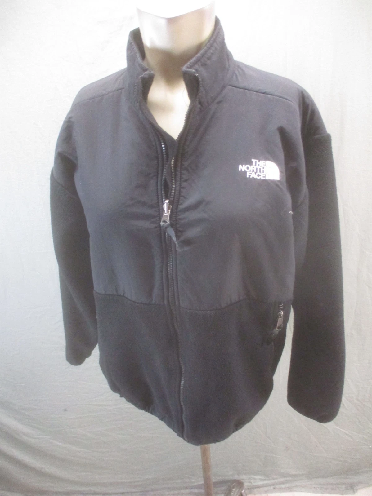 The North Face Size XL Kids Black Denali Fleece Drawcord Hem Outdoor Jacket 801
Opens in a new windo