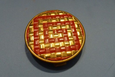 Vintage Zell Fifth Avenue Powder Compact Weave Design Goldtone Case