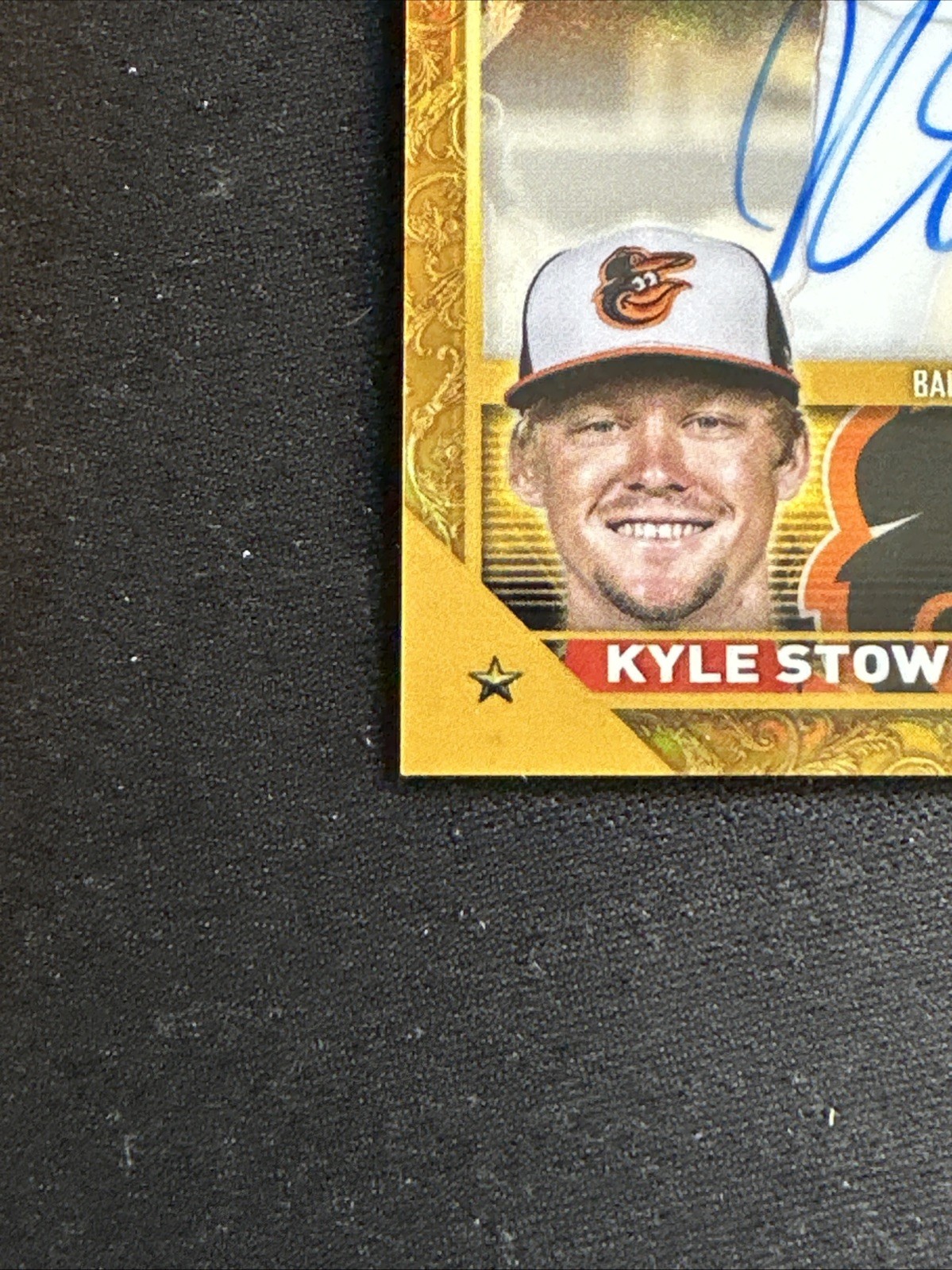 2023 Topps Chrome Gilded Collection Kyle Stowers Auto Gold Etch /99 Orioles view 6