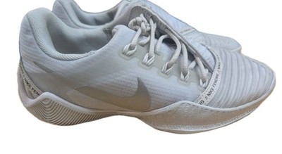 Nike Ballestra 2 Fencing Shoes AQ3533-010 Size 4.5 Photon Dust