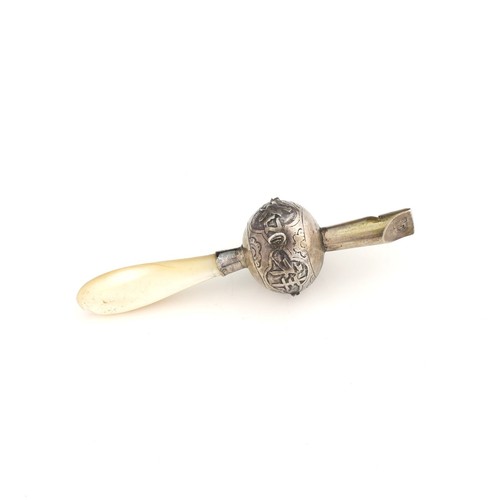 Unusual Antique Chinese Export Silver Child's Rattle / Whistle / Teether. - Picture 2 of 9