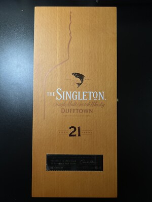 Singleton of Dufftown Aged 21 Years | bottle and complete wood box set