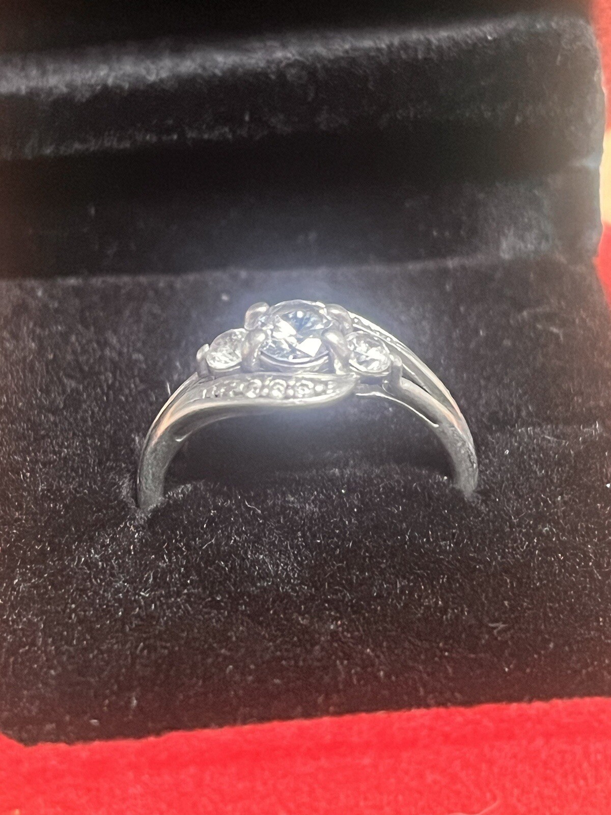 Untested Diamond Ring Stamped SUN 925 - image 12