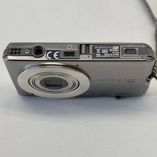 Casio Exilim EX-S10 10.1 MP Digitalkamera Silber - Bild 11 von 12