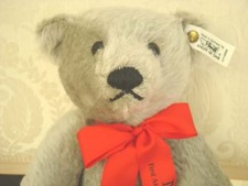 STEIFF 1992 DISNEYLAND 1ST ANNUAL TEDDY BEAR CLASSIC LE 2000 WITH PIN RARE