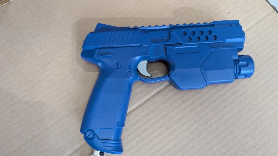 sega chihiro virtua cop 3 arcade gun new old stock NOS  - Image 3 of 4