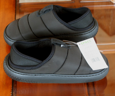 Brand New w/Tags Classic Puff Moc (Little Kid/Big Kid) Black Crocs Big Kid j6