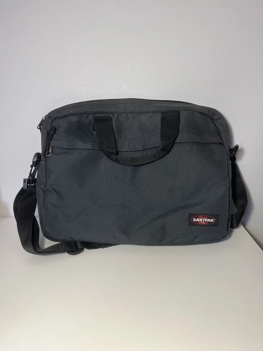 Eastpak Schoudertas zwart maat standaard | Refurbished by