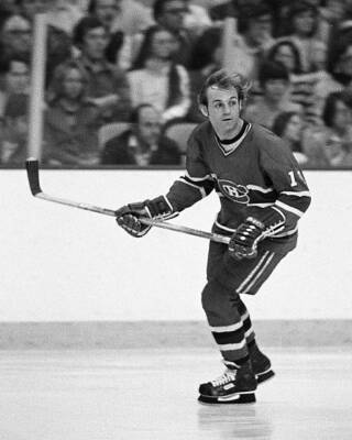 Guy Lafleur Of The Montreal Canadiens 1970s ICE HOCKEY OLD PHOTO 4
