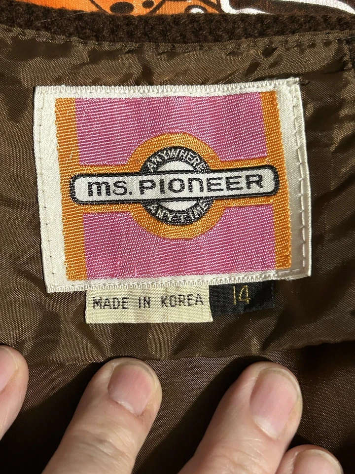 Conjunto Chaleco Falda Gamuza Cuero Real Ms. Pioneer Años 70 De Colección Puntada en Zigzag Occidental Foto 3 de 4