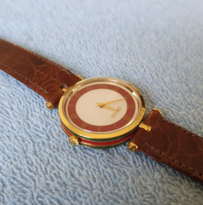 Gucci 2000M 18K GP Men's/Women's Watch with Red/Green Enamel Case (A288)