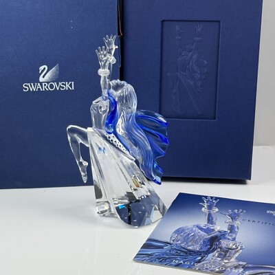 Swarovski Kristall Magic Of Dance Isadora 2002 279648 Figur mit Standplakette