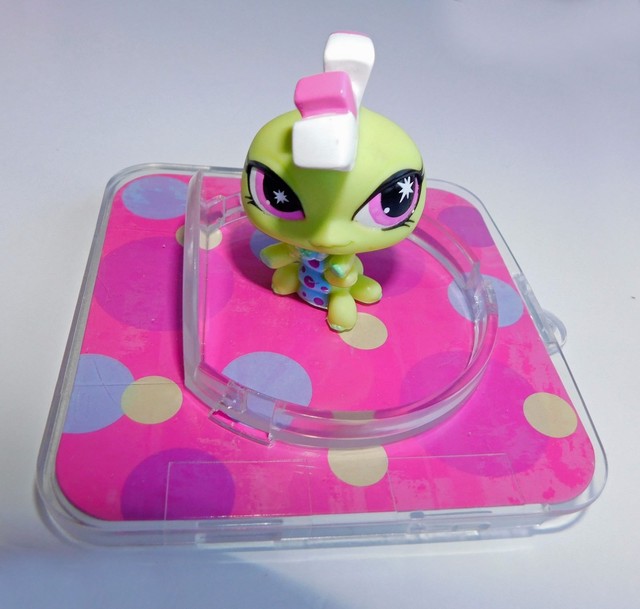 2007 Littlest Pet Shop Punkiest Caterpillar Pink White Mohawk Starburst