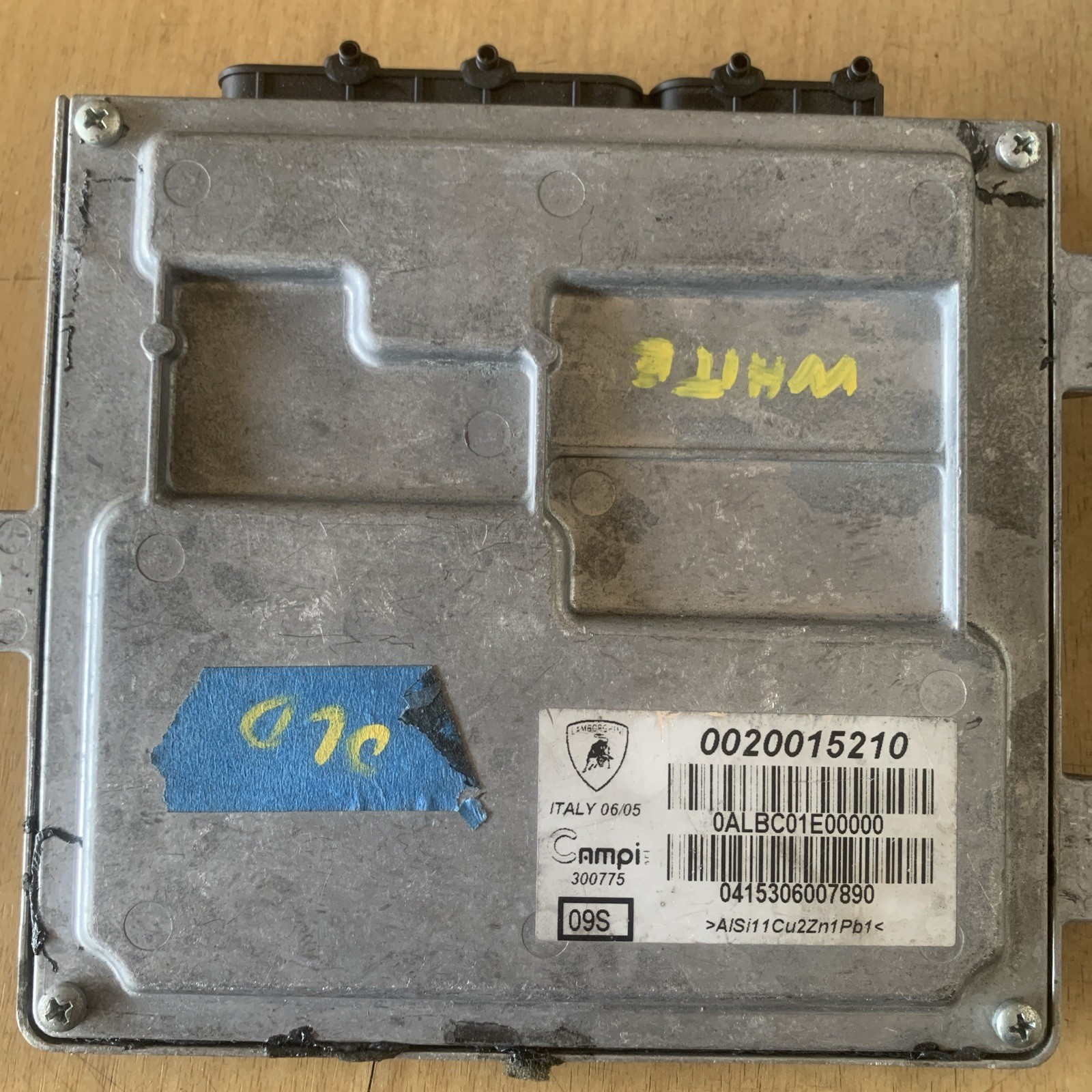 — Lamborghini Murcielago  V12 Engine Control Unit ECU OEM 0020015210 —