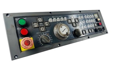 OKUMA / E0105-566-0 / OSP 7000 L-S / OPERATOR CONTROL PANEL