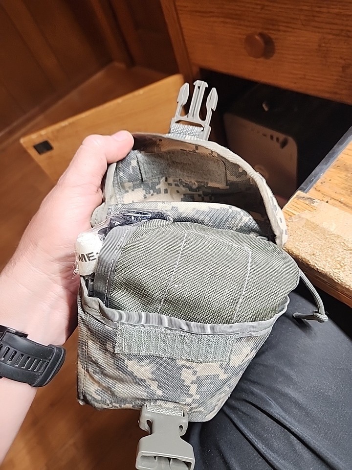 Original US Army Individual First Aid Kit (IFAK) Pouch Modular Lightweight Molle II in Digital
