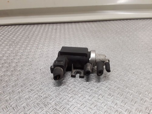 Audi A4 S4 B6 8E 8H 2001 Diesel 132kW Turbolader Druckwandler Magnetventil