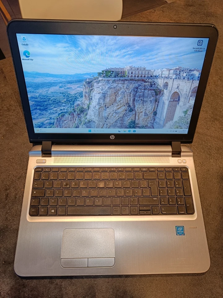 HP 450G3 15.6' 4405U 2.1Ghz Windows 11 PRO - TBE