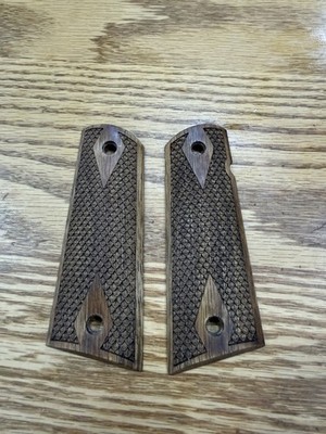 1911 Standart Frame Walnut Grips (Dragon Skin) KSD GRIPS BD1-1 45acp Full Size