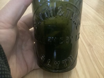 Antike seltene beeindruckte grüne Glas Bierflasche Blyth Tyne Brauerei Coy Ltd um 1900