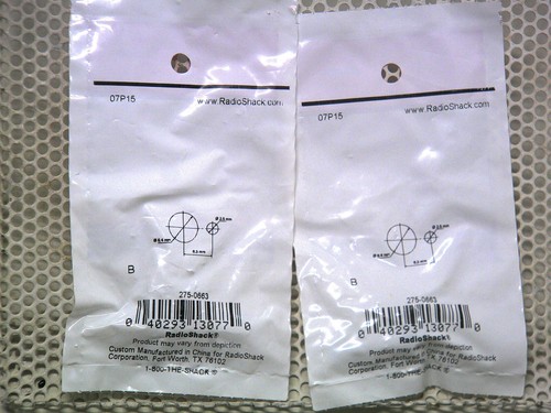 (2)Radio Shack 275-0663 DPDT Mini Maintained Toggle Switch 6A@125VAC 3A@250VAC - Picture 2 of 4