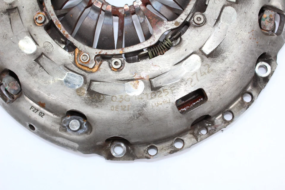 2010-2014 VOLKSWAGEN GOLF JETTA MK6 2.0L TDI DIESEL CJAA PRESSURE PLATE OEM - Image 3 of 4