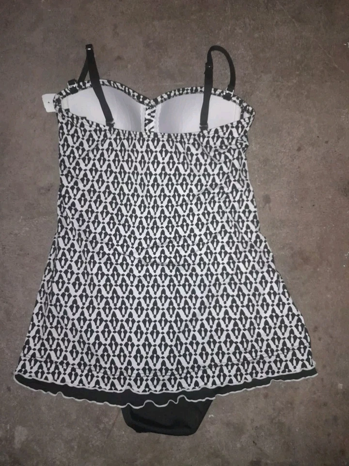 TRAJE DE BAÑO APT 9 negro blanco con volantes de una pieza para mujer talla M - NUEVO Foto 2 de 4