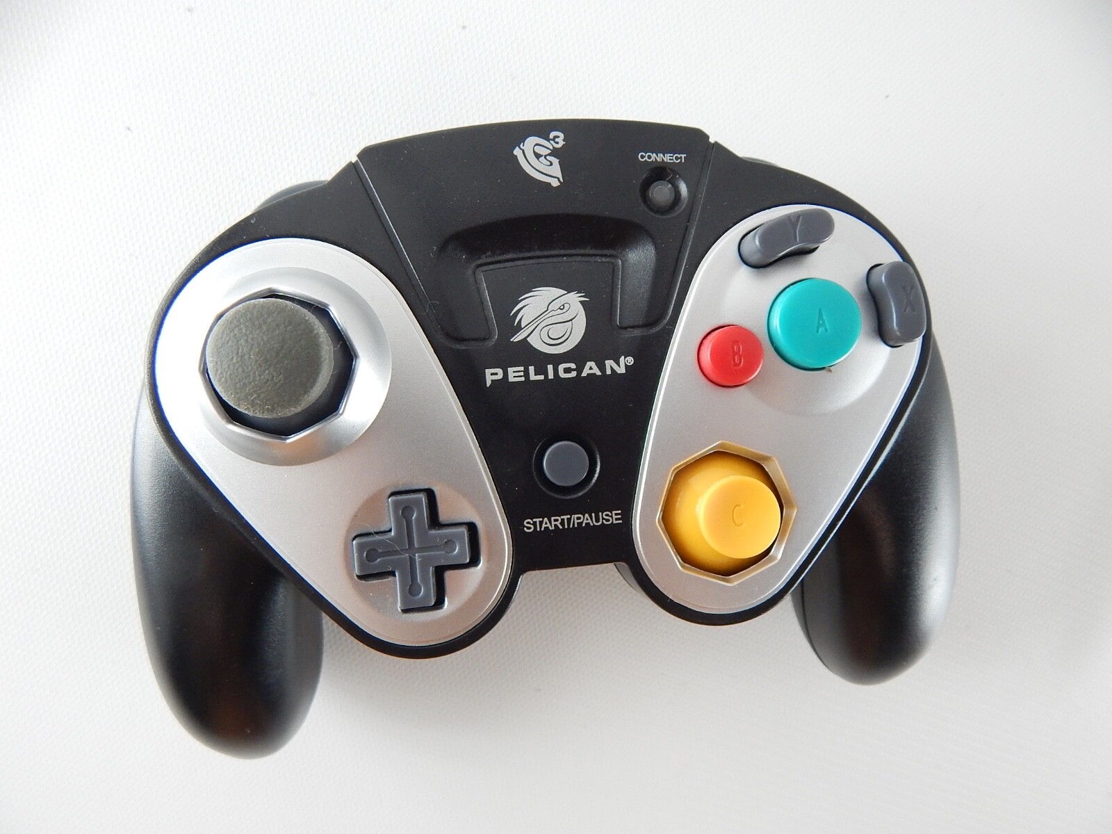 Pelican Nintendo Gamecube Wireless Controller Gamepad G3 PL7055 No