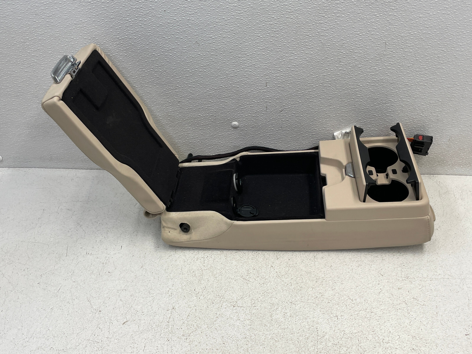 14 15 16 17 Maserati Ghibli S Rear Center Seat Armrest Cupholder Beige 1558 OEM
