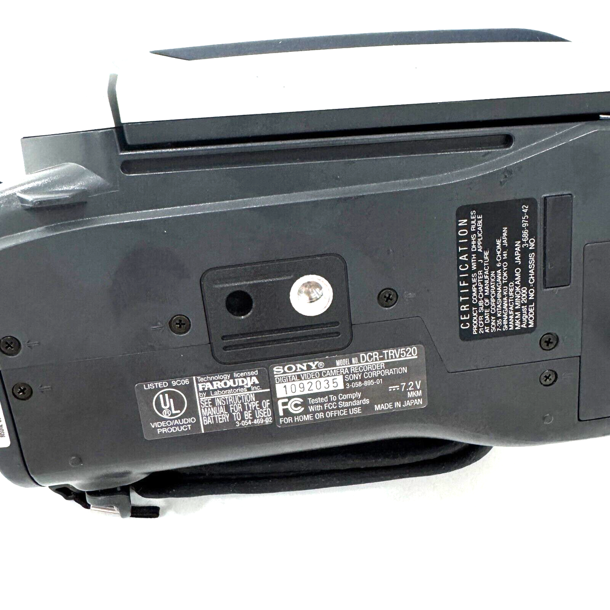 Sony DCR-TRV520 Digital8 Handycam Camcorder Nightshot With Charger