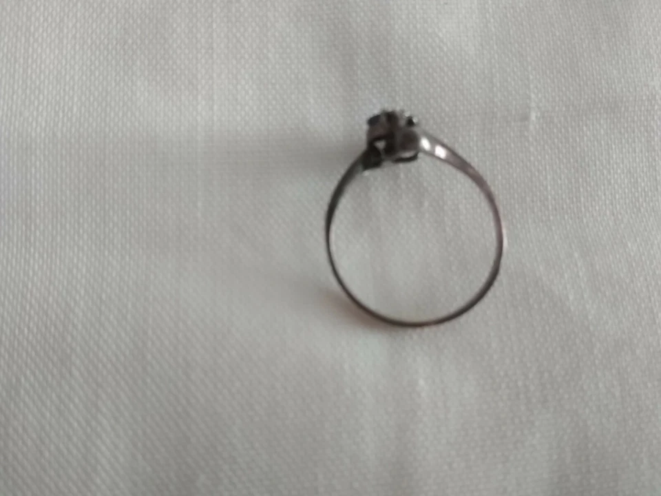 Ring 925er Silber mit Saphir und kleinen Zirkonias - Bild 2 von 4