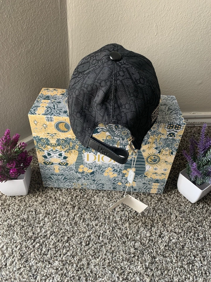 Sombrero Christian Dior hombre y mujer nuevo nunca usado. Foto 3 de 4