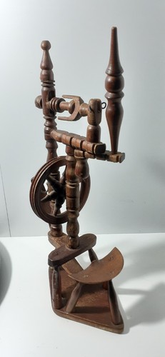 Vintage 13.5" Functional Wooden Handmade Spinning Wheel With Working Motion - Picture 6 of 14